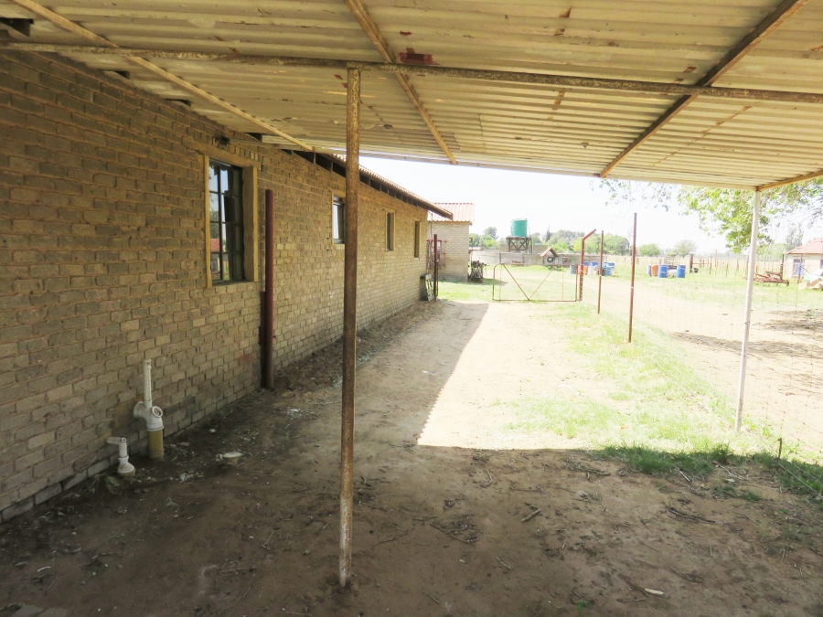 To Let 3 Bedroom Property for Rent in Lake Deneysville AH Free State